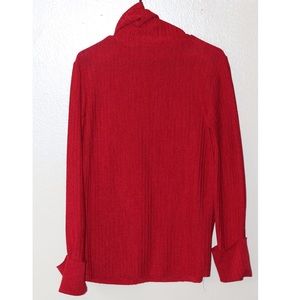 Full sleeve turtleneck red sweater